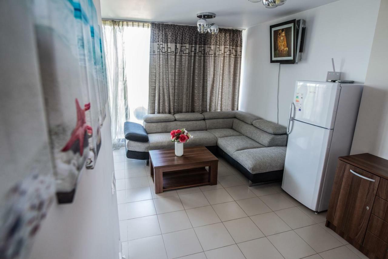 Neptun Blue Apartament Luaran gambar