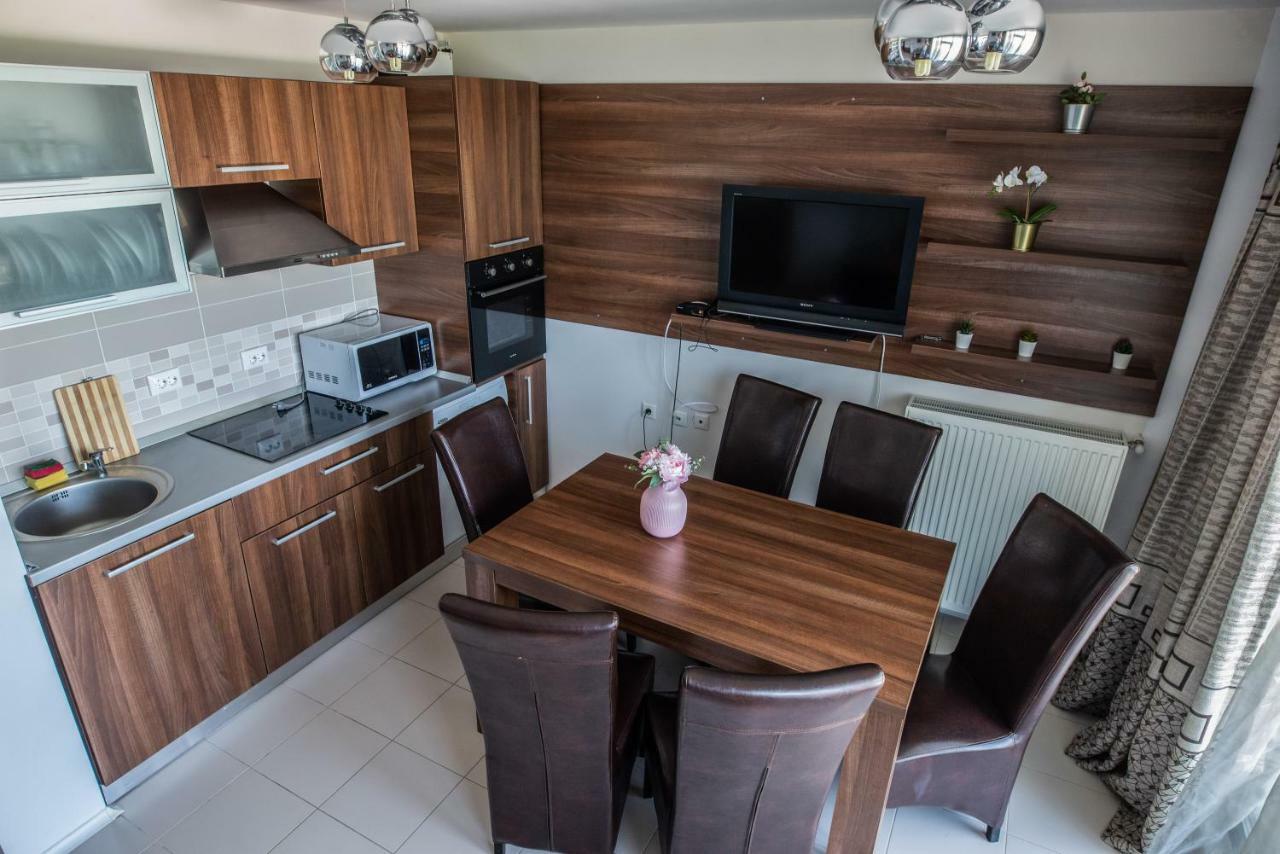 Neptun Blue Apartament Luaran gambar